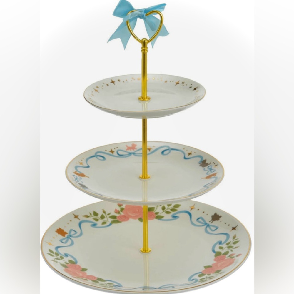 Disney Aristocats 3 Tiered Dessert Tray. In great condition! Never been used